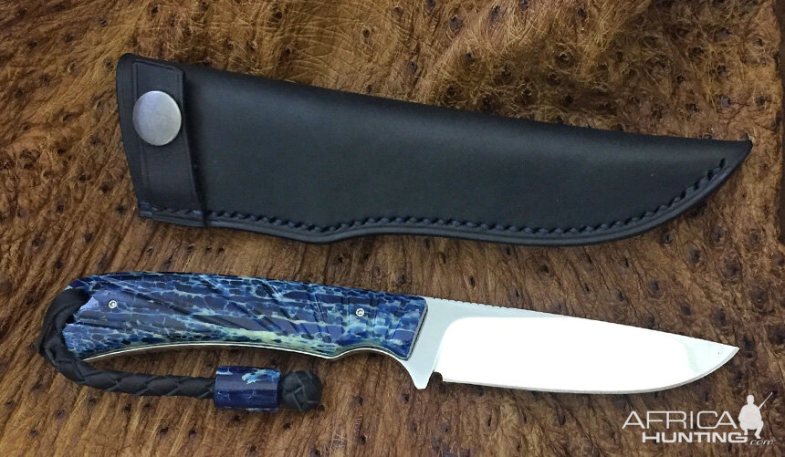 Badger in Kudu Bone (Jean Blue) Arno's Hand Picks from African Sporting Creations