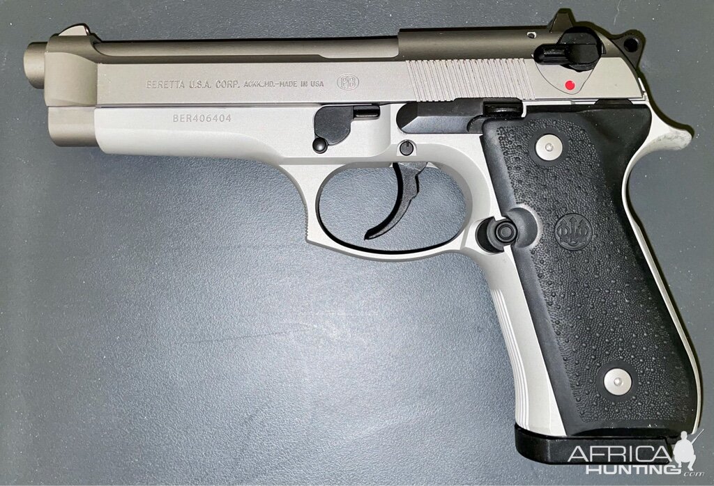 Baretta 96 Calibre Hangun