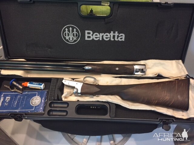 Beautiful Pair Beretta 471 Sliver Hawk Double Rifle