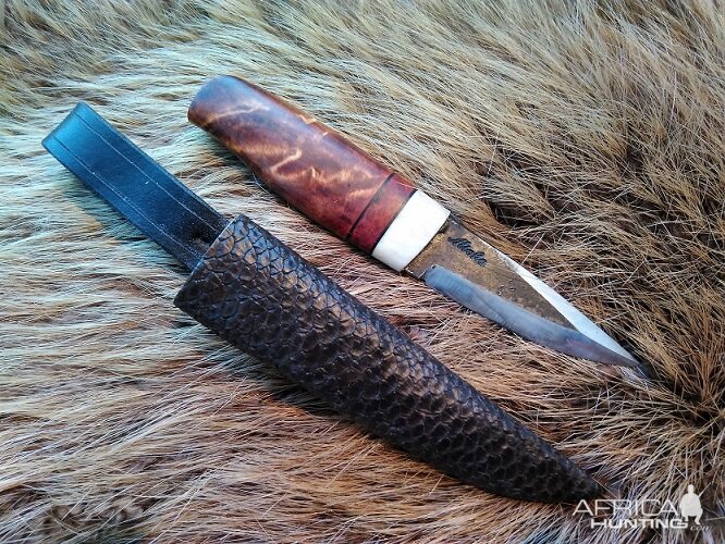 Beaver Tail Knives in Scandinavian Style