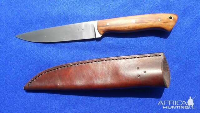 Boning Knife with Rimu Scales