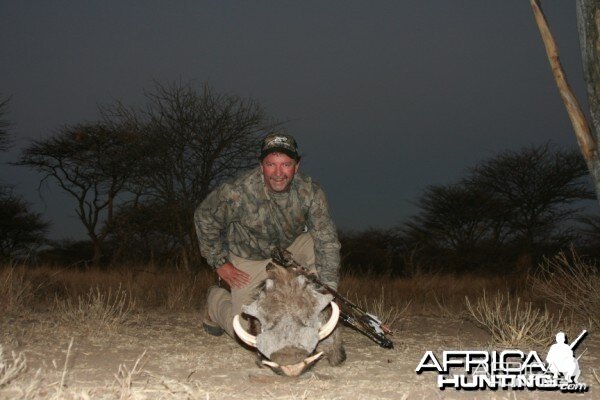 Bowhunting Warthog in Namibia