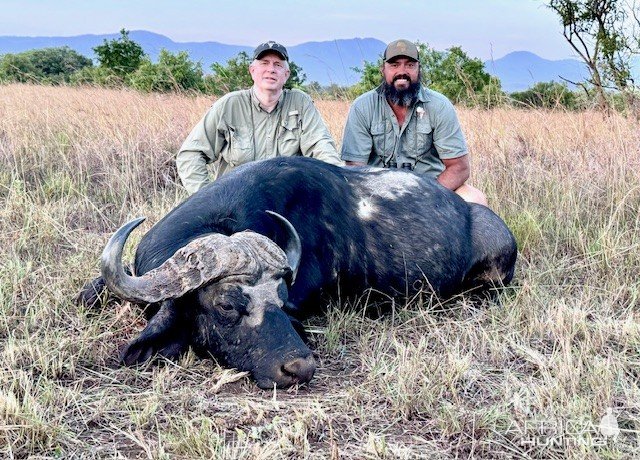 Buffalo Hunt Uganda