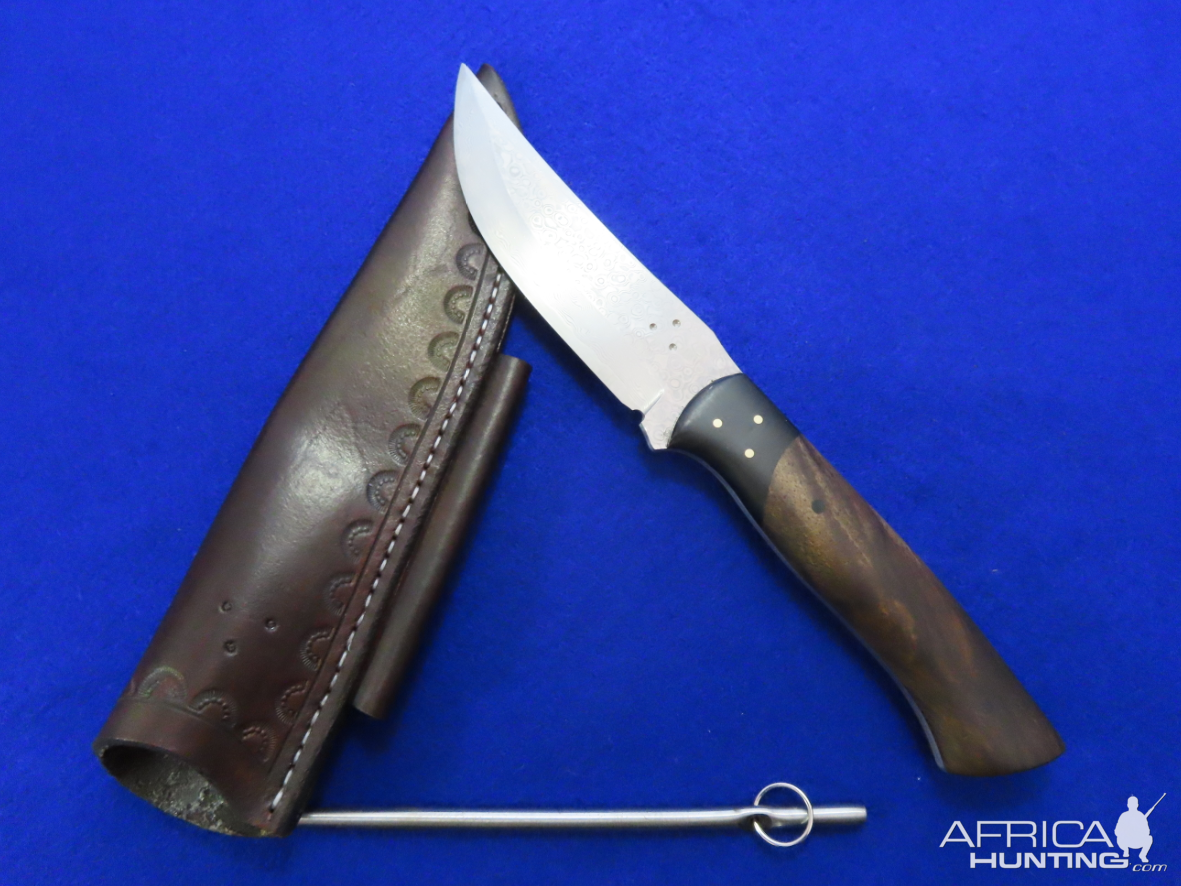 Buffalo Skinner Knife in SS Damascus