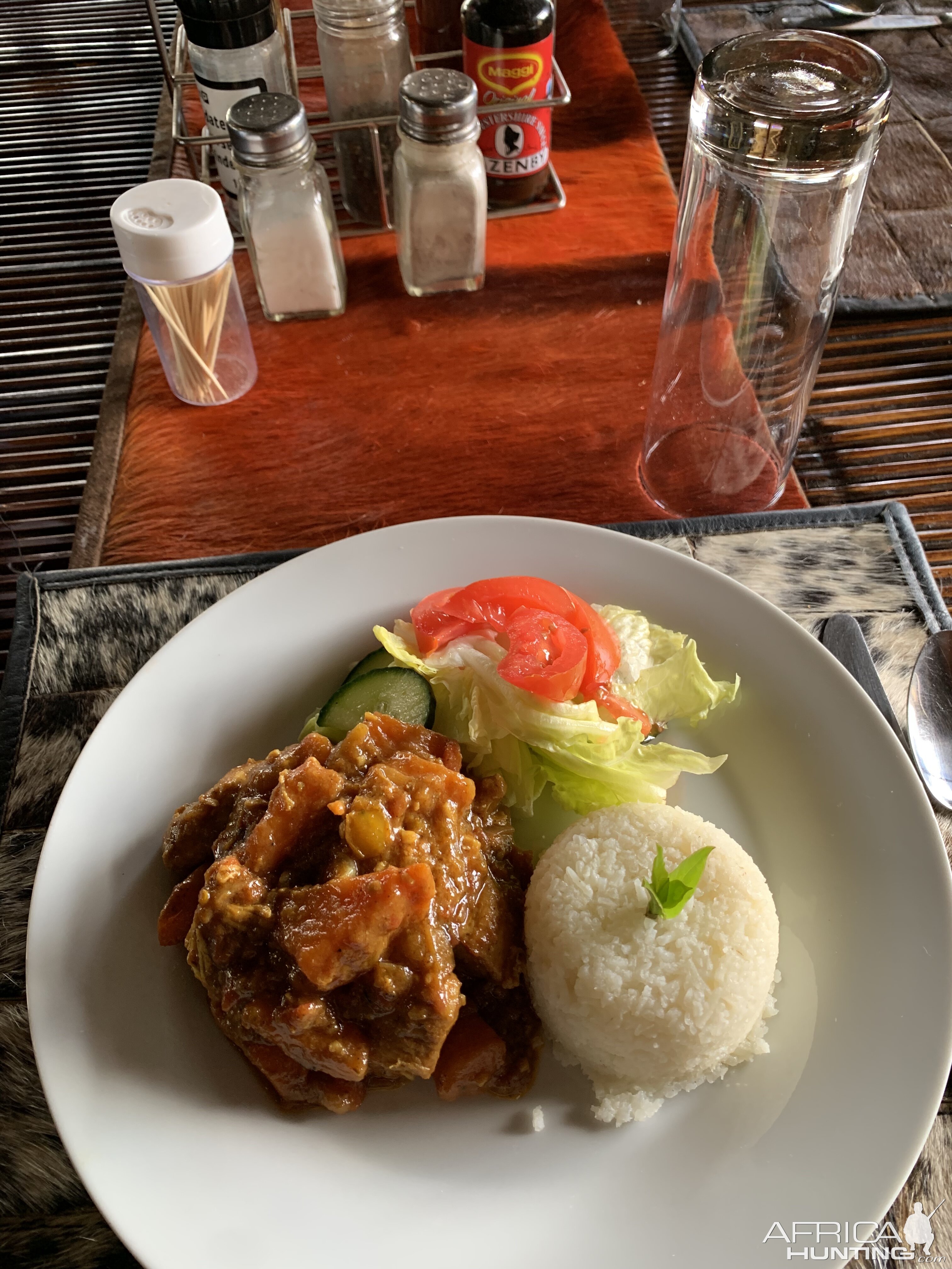 Chicken curry, rice, fresh vegetables