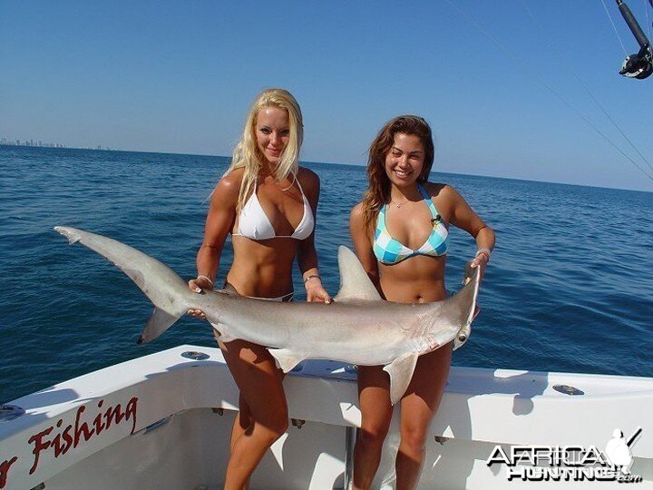 Fishing Girls