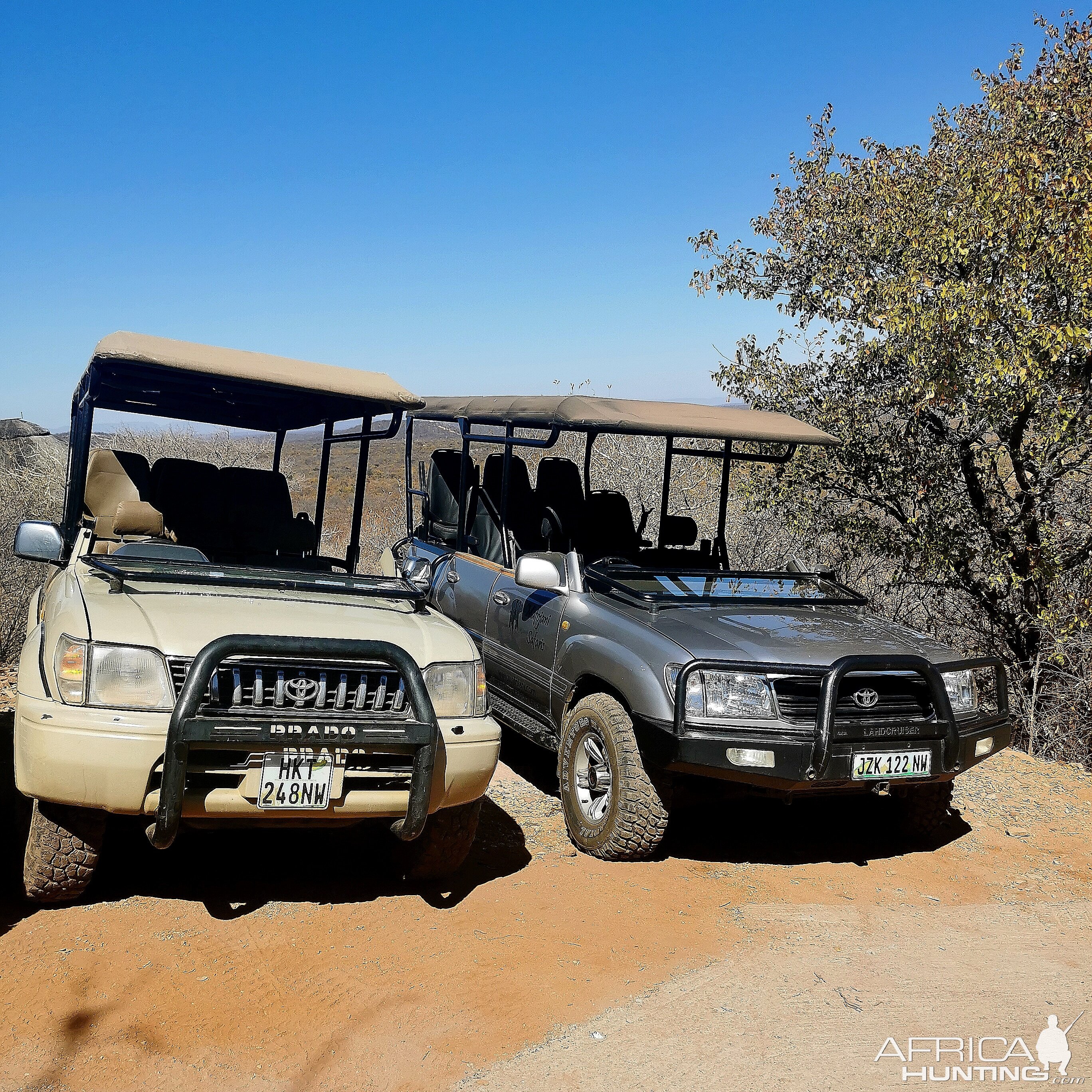 Game drive vehicles