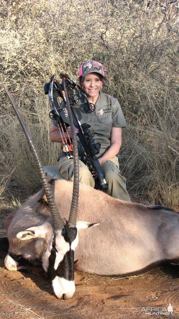 Gemsbok Crossbow Hunt