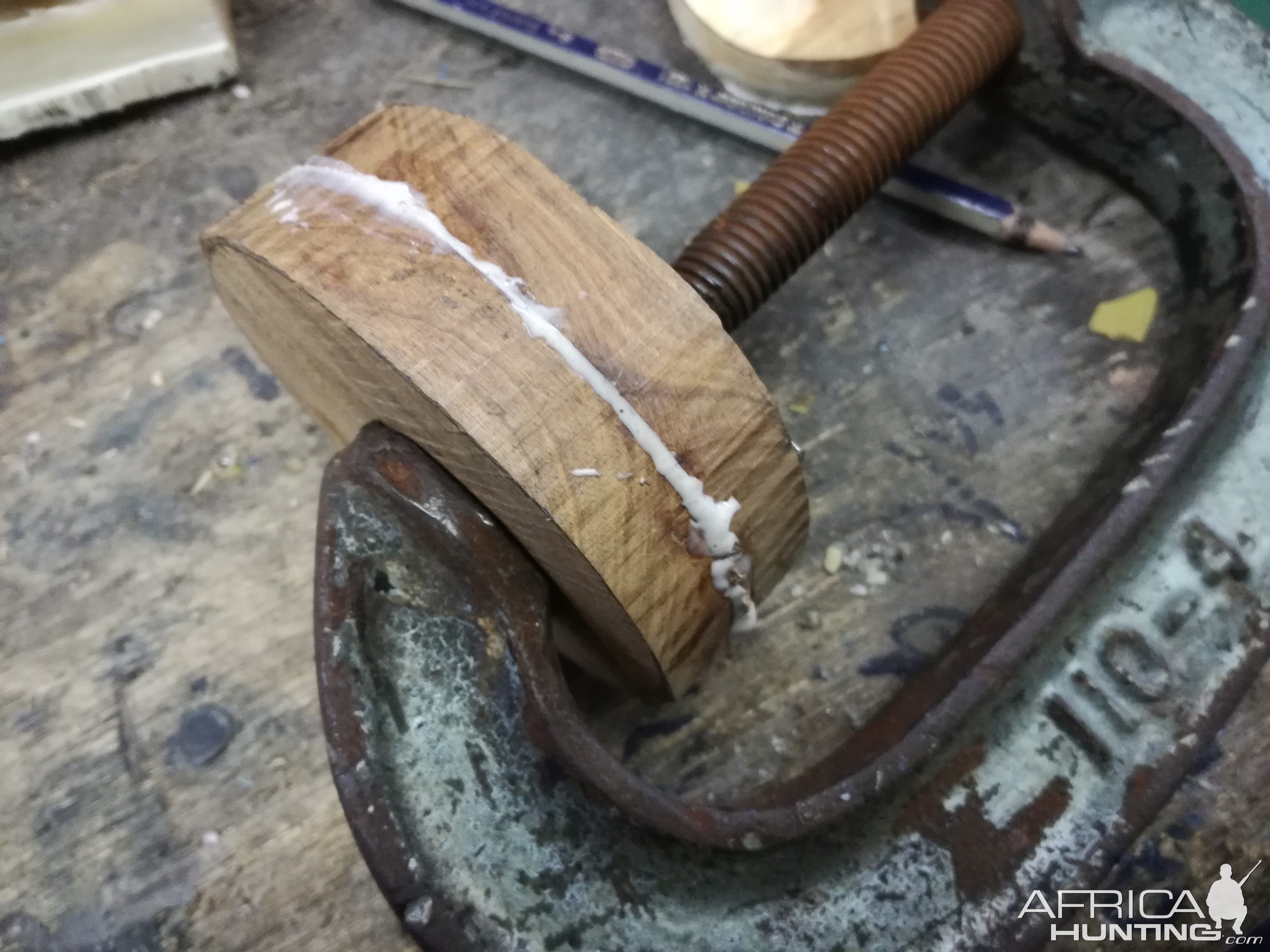 How I make a Powder horn for the 1884 Era Black Powder hunt