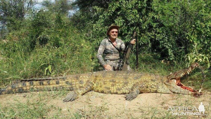 Hunt Crocodile in South Africa