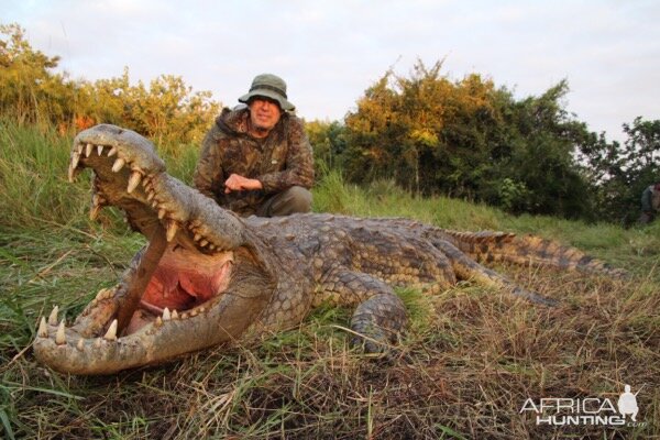 Hunt Crocodile in South Africa