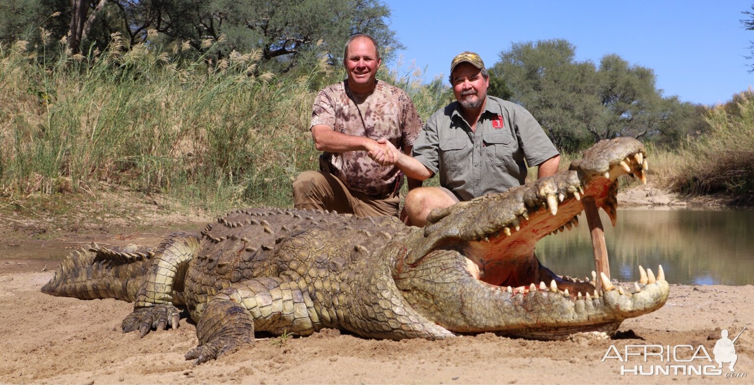 Hunt Crocodile in Zimbabwe