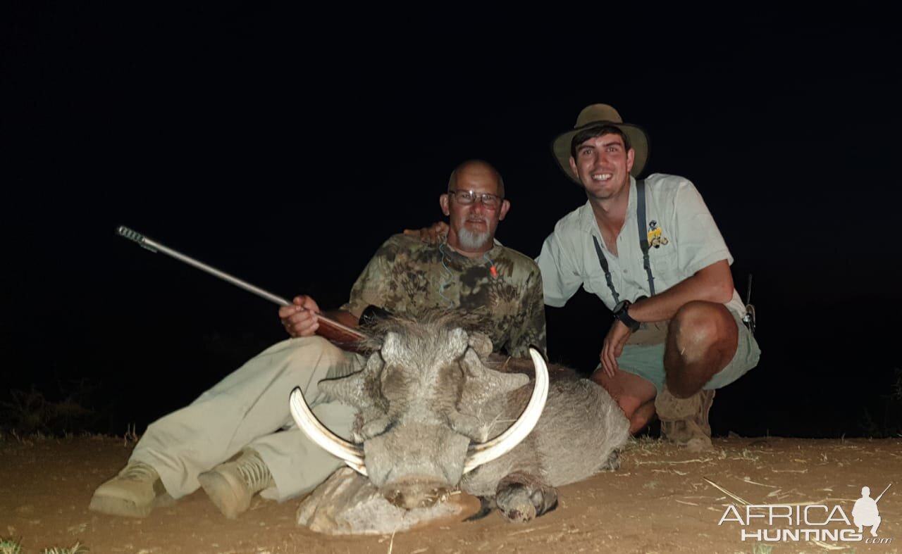 Hunt Warthog in South Africa