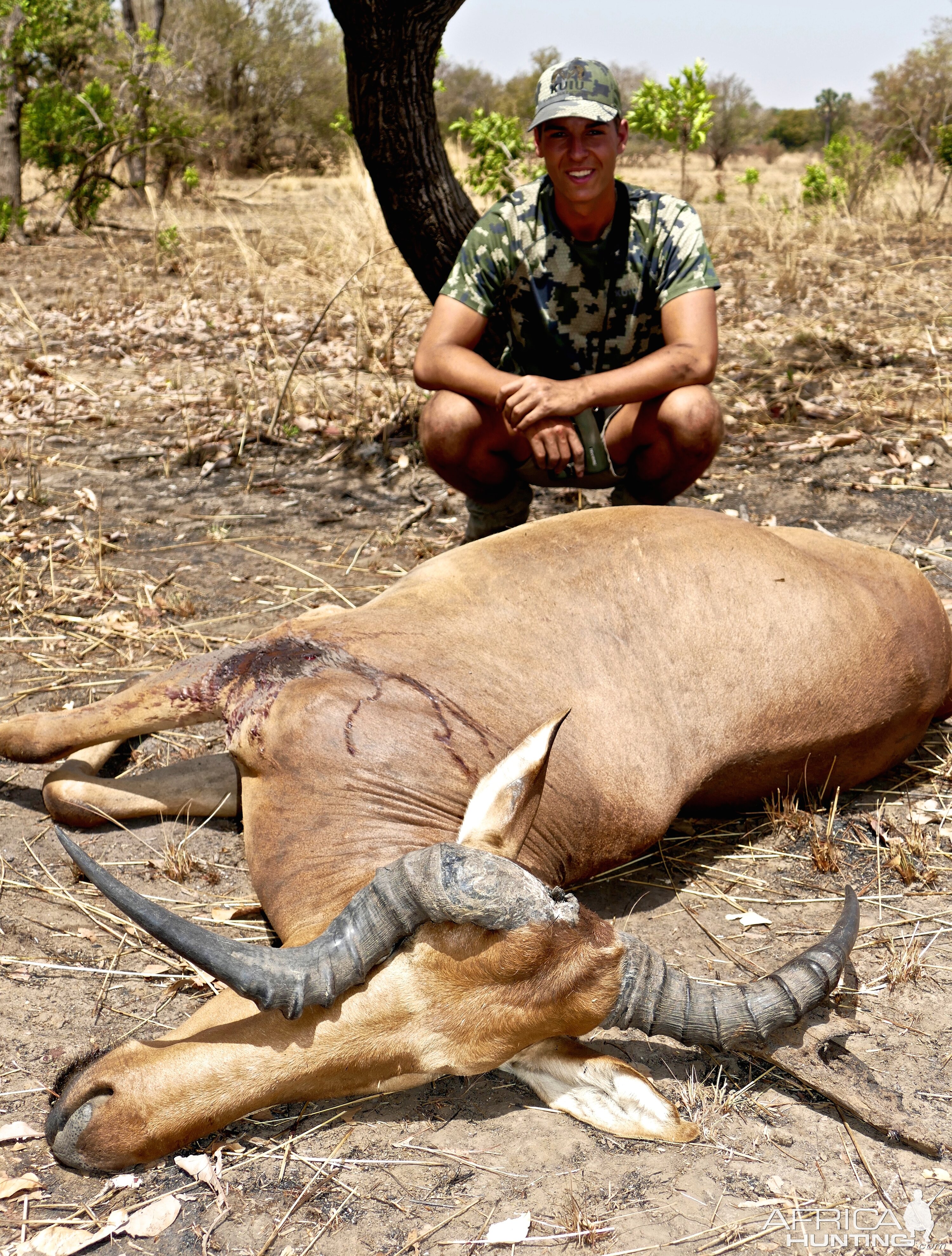 Hunt Western Hartebeest Benin