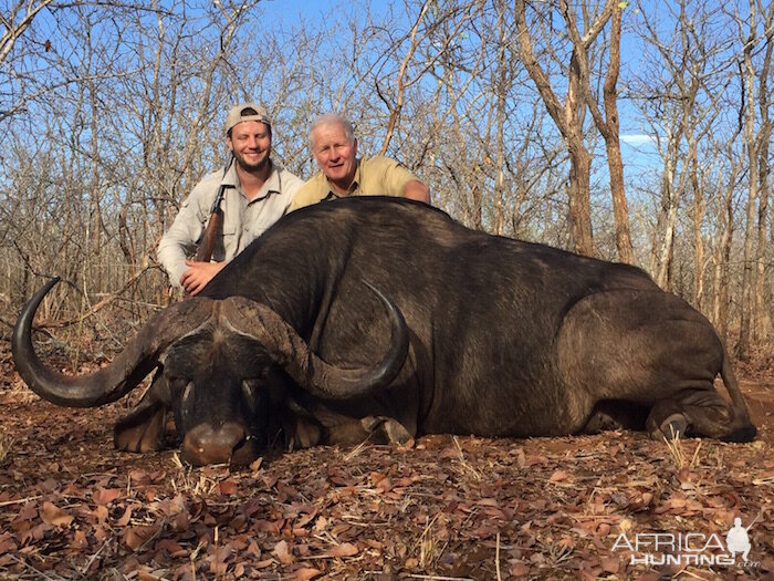 Hunting Buffalo in Zimbabwe