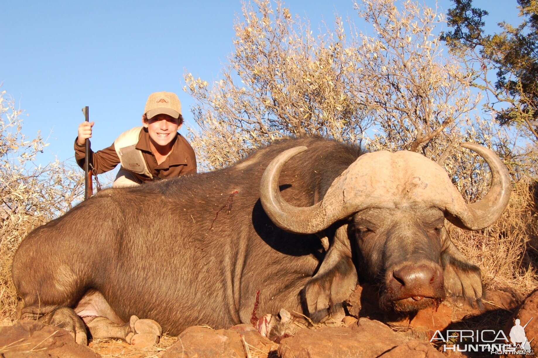 Hunting Buffalo with Wintershoek Johnny Vivier Safaris in SA