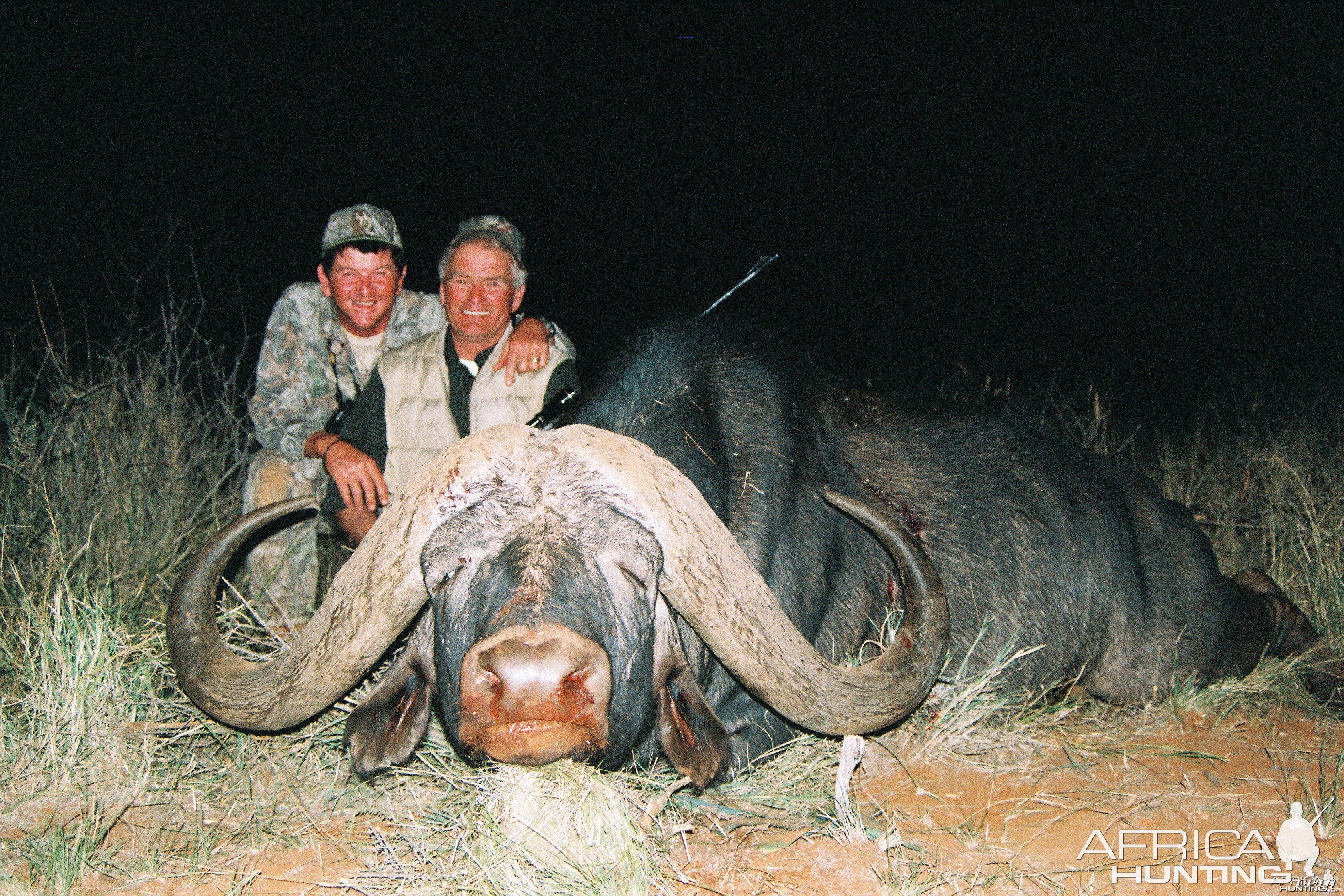 Hunting Buffalo with Wintershoek Johnny Vivier Safaris in SA