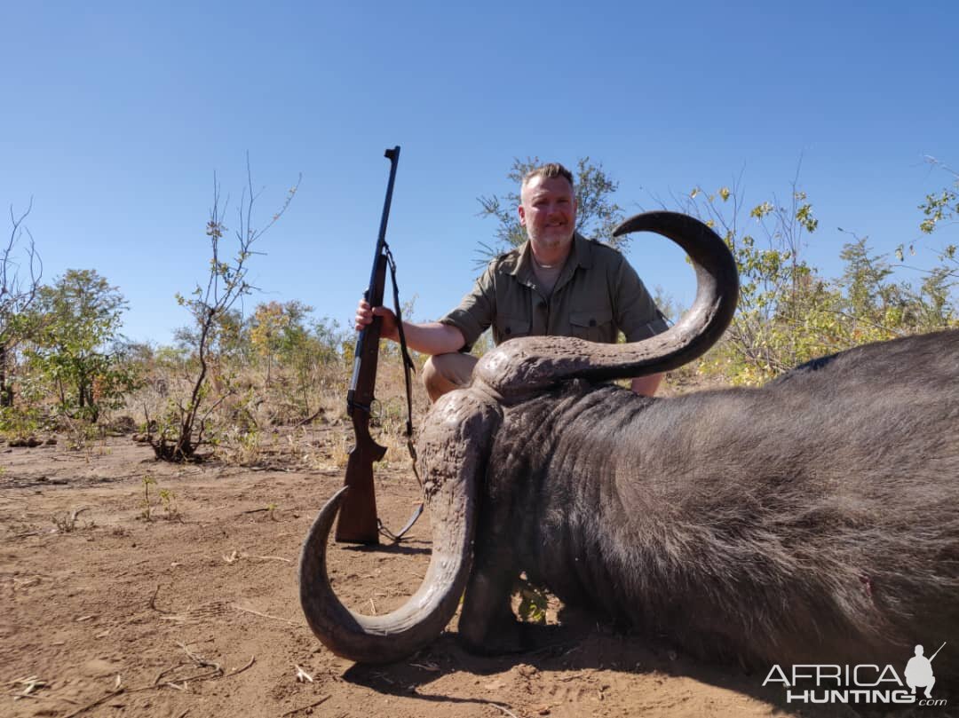 Hunting Cape Buffalo in Zimbabwe