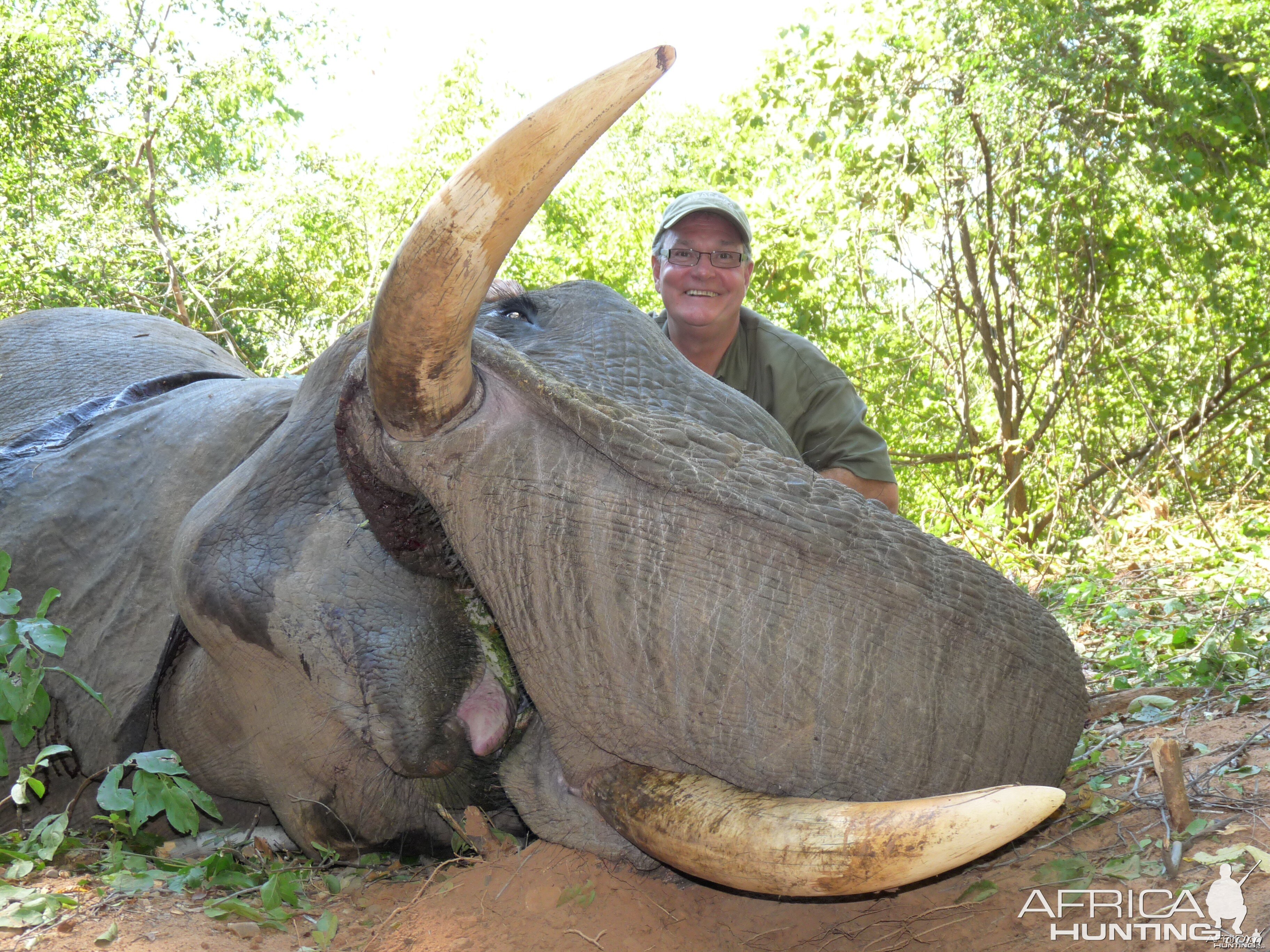 Hunting Elephant with Wintershoek Johnny Vivier Safaris in SA