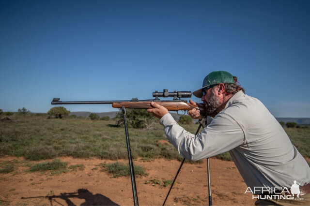 Hunting from Shooting Sticks