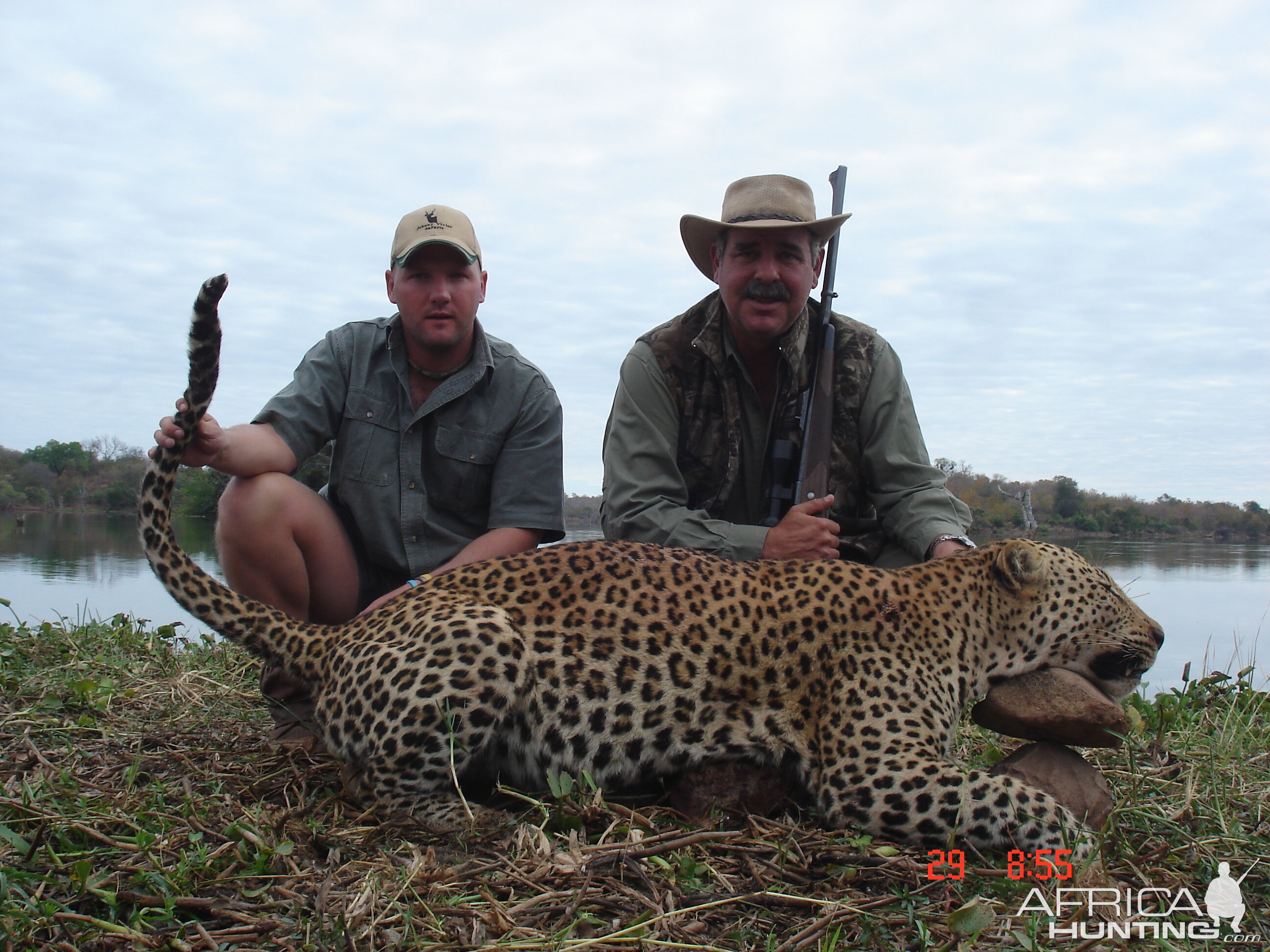 Hunting Leopard with Wintershoek Johnny Vivier Safaris in SA