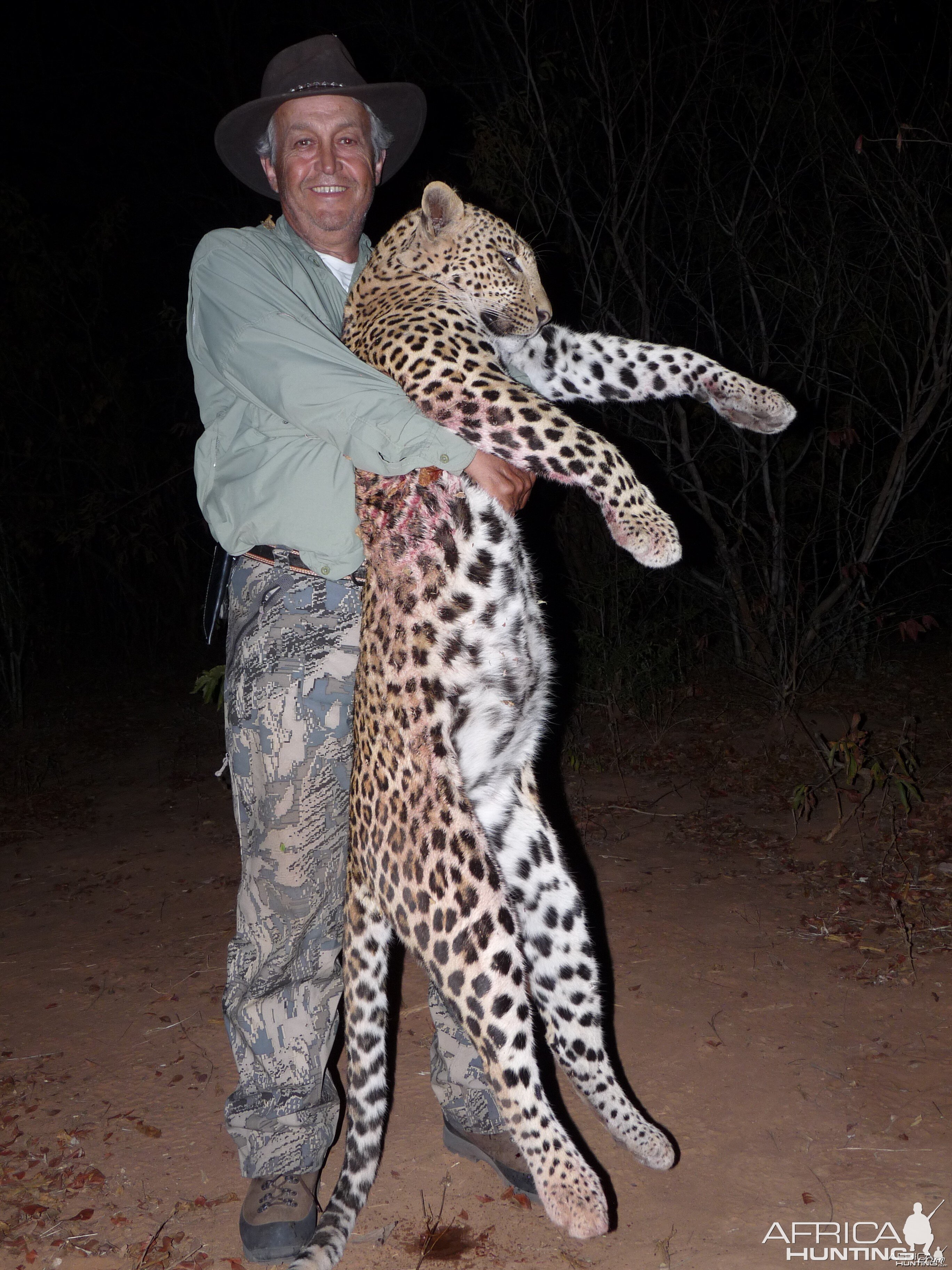 Hunting Leopard with Wintershoek Johnny Vivier Safaris in SA