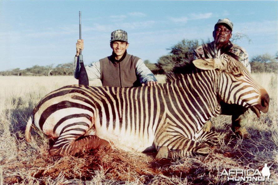 Hunting Mountain Zebra with Wintershoek Johnny Vivier Safaris in SA