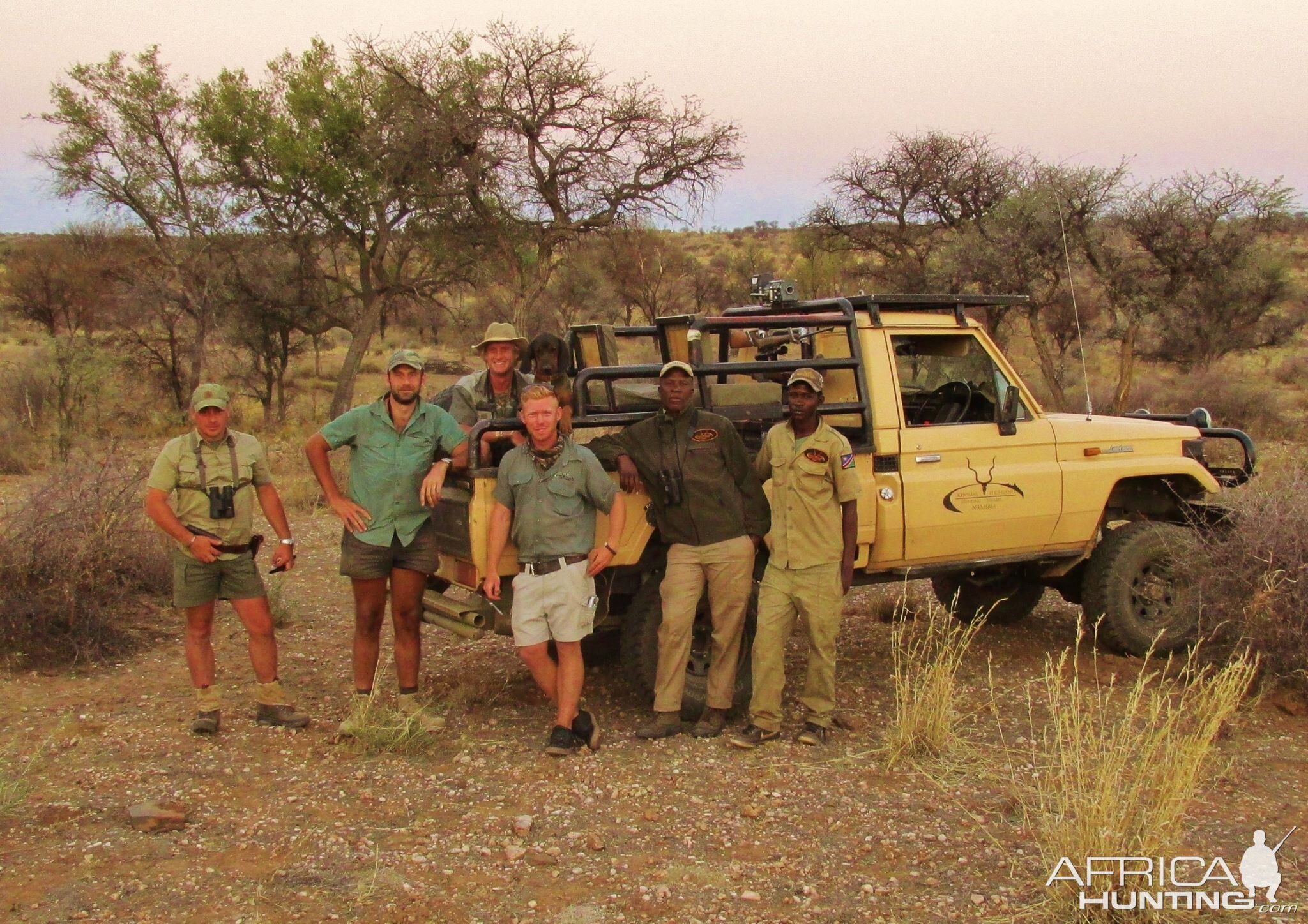 Hunting Team & Vehicle