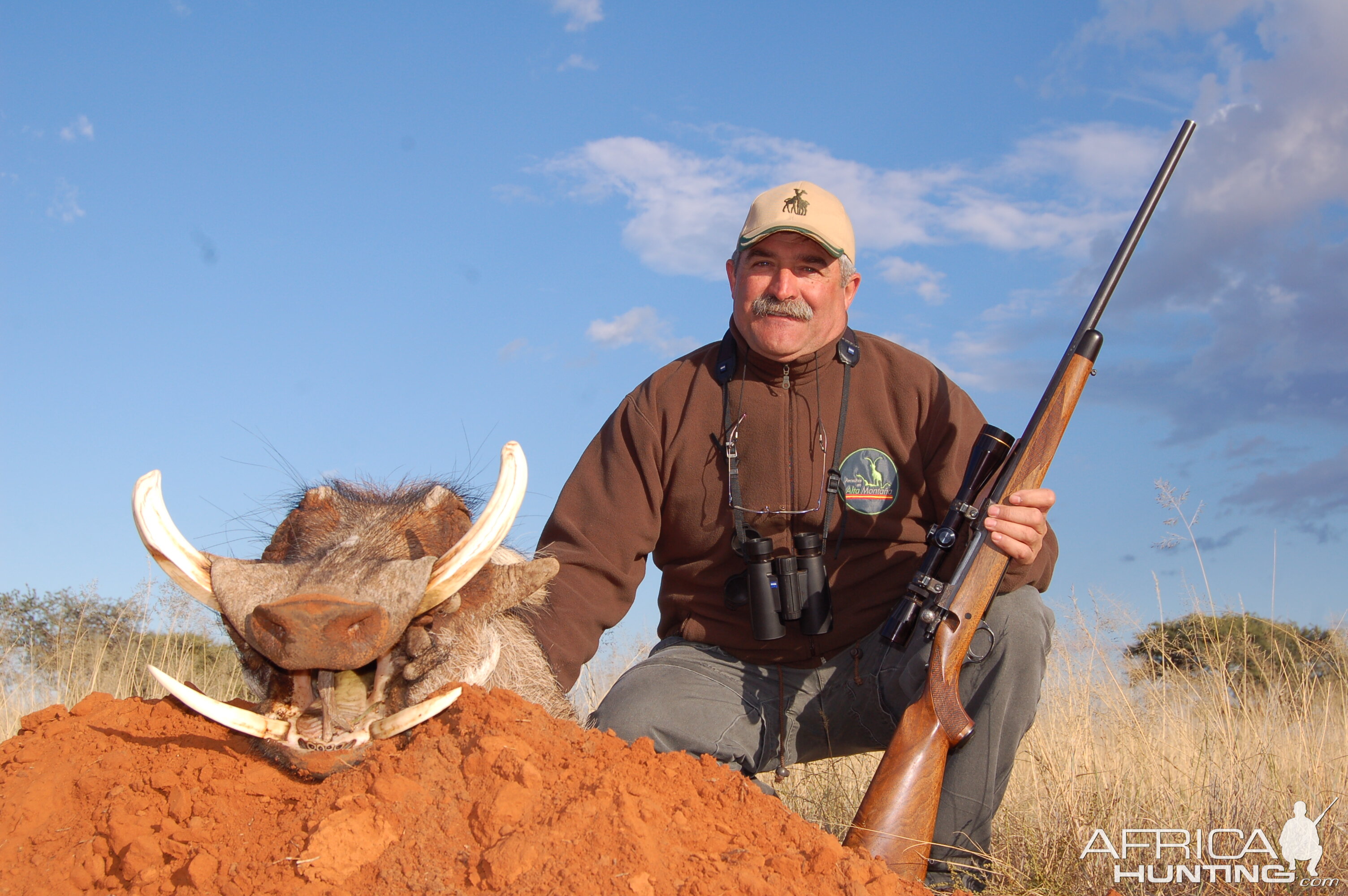 Hunting Warthog with Wintershoek Johnny Vivier Safaris in SA