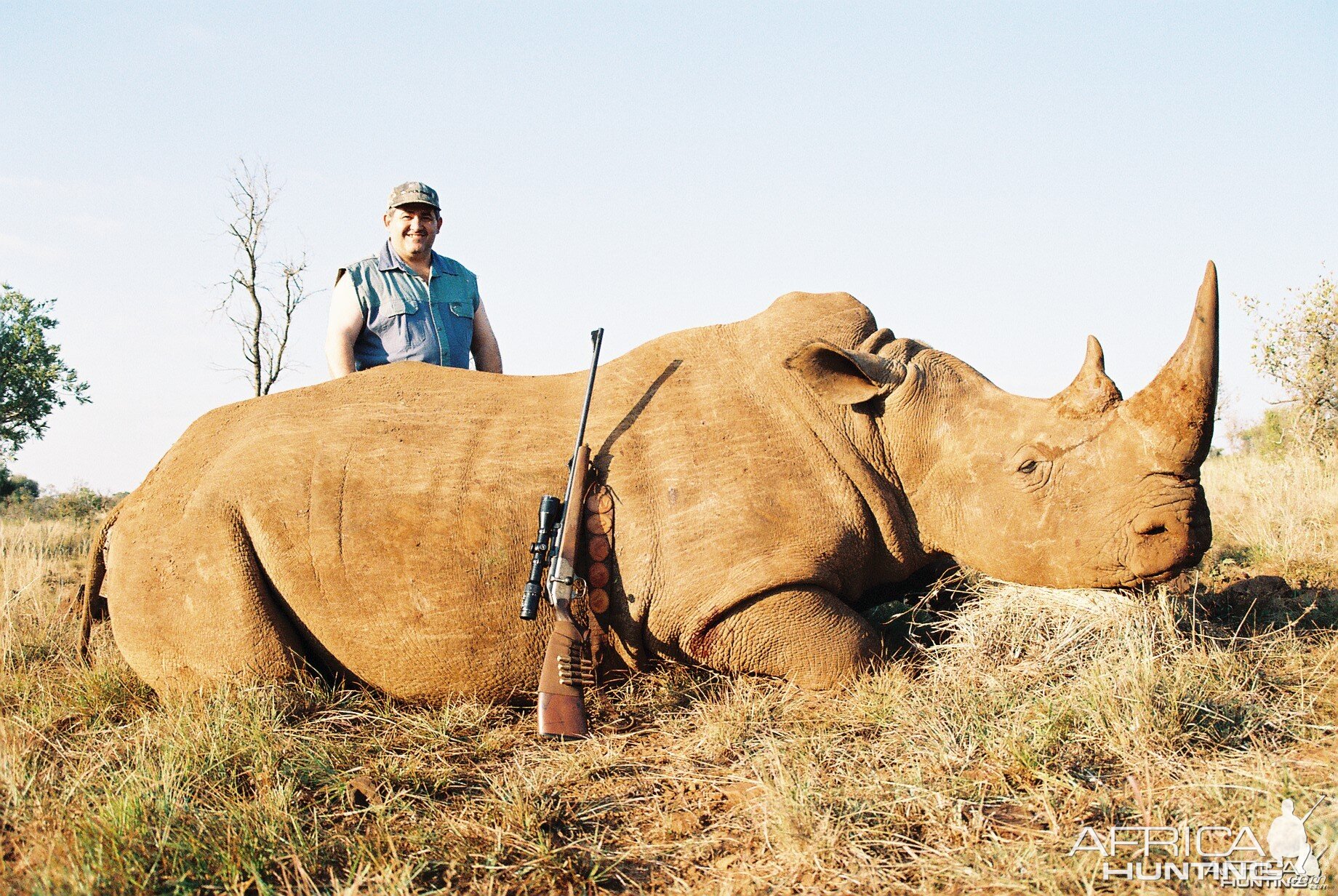 Hunting White Rhino with Wintershoek Johnny Vivier Safaris in SA