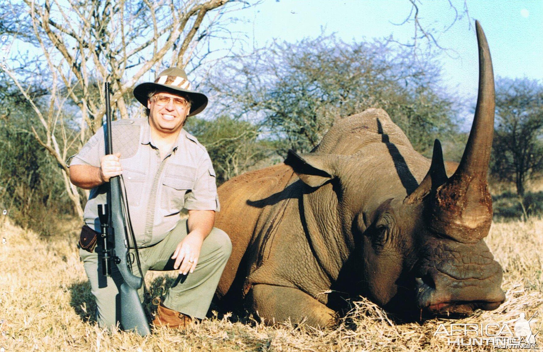 Hunting White Rhino with Wintershoek Johnny Vivier Safaris in SA