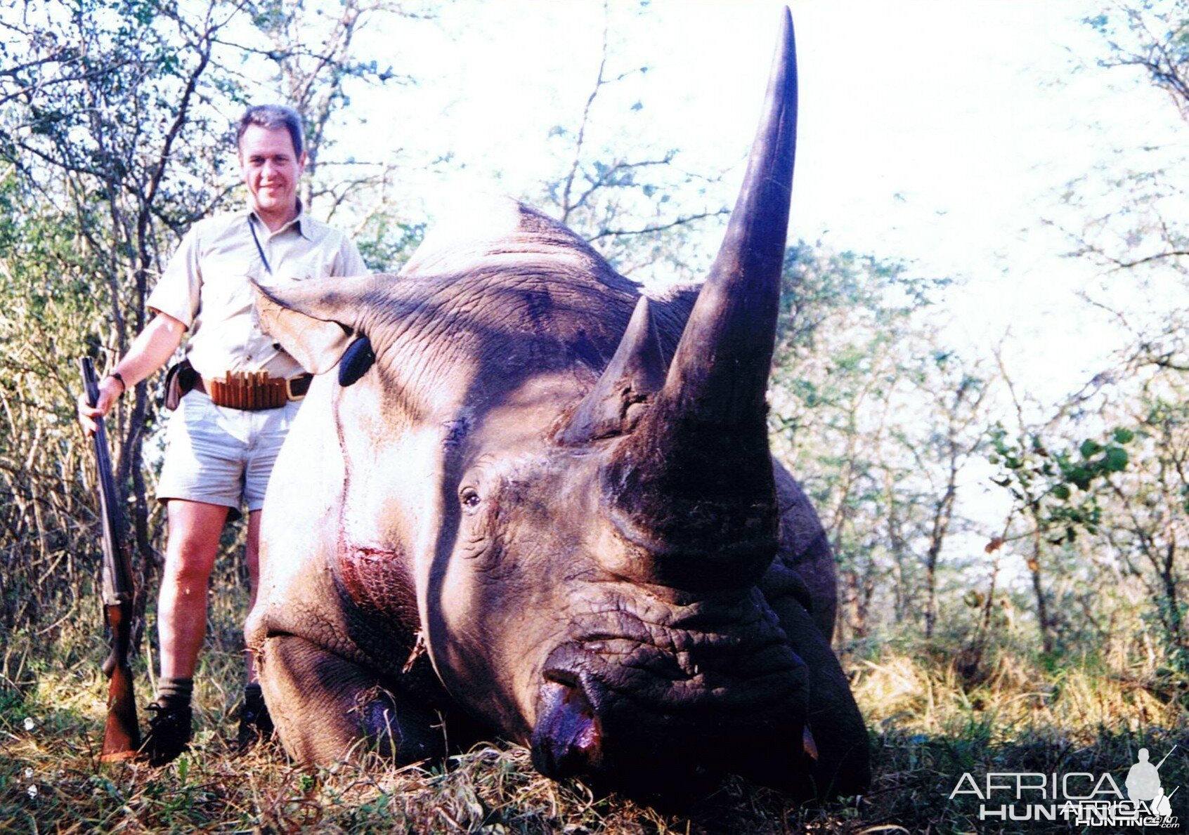 Hunting White Rhino with Wintershoek Johnny Vivier Safaris in SA