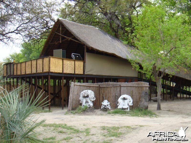 Johan Calitz Safaris Botswana - Qorokwe Camp