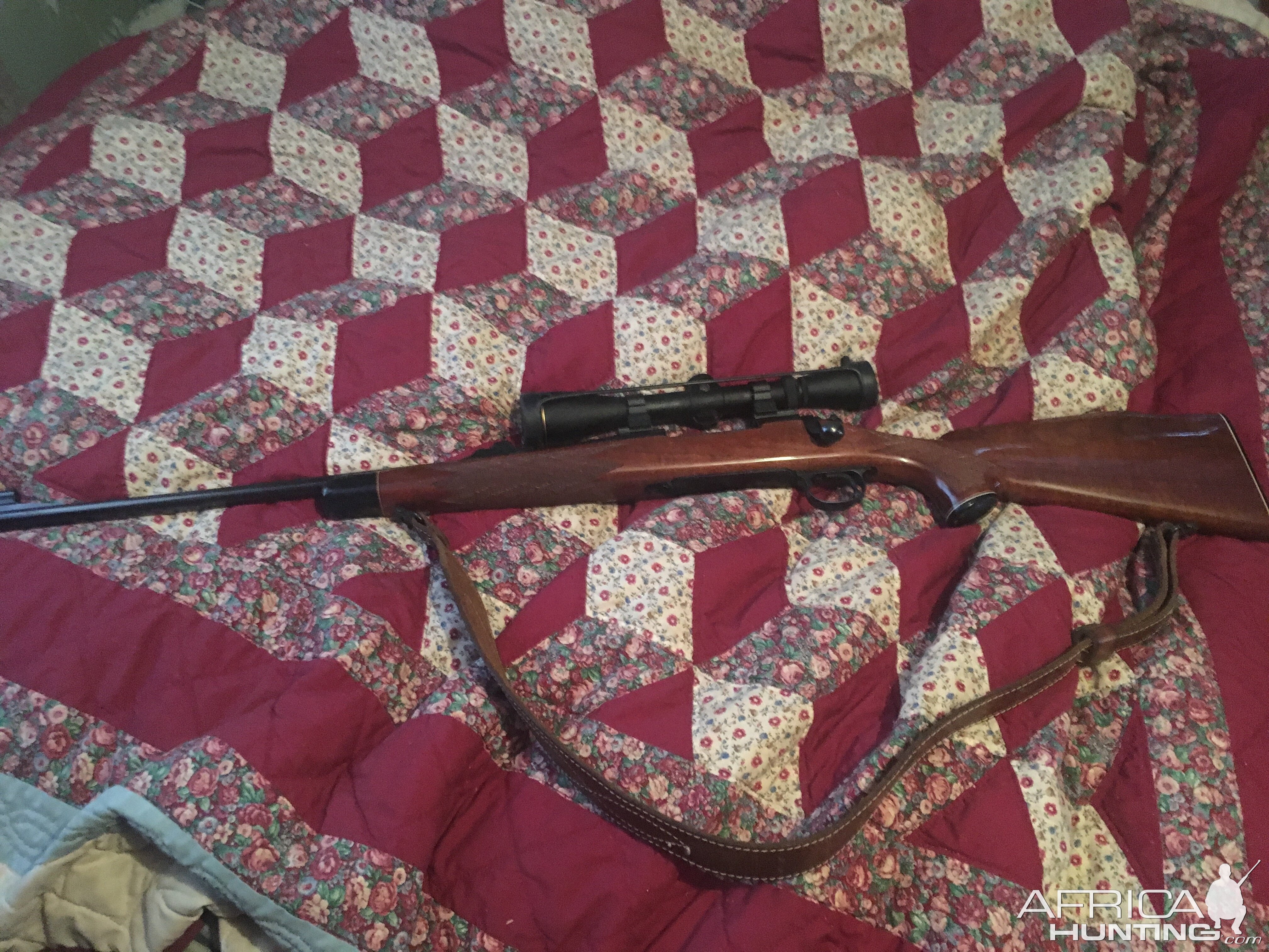 Left hand Remington Model 700 Rifle in 270 made in 1962