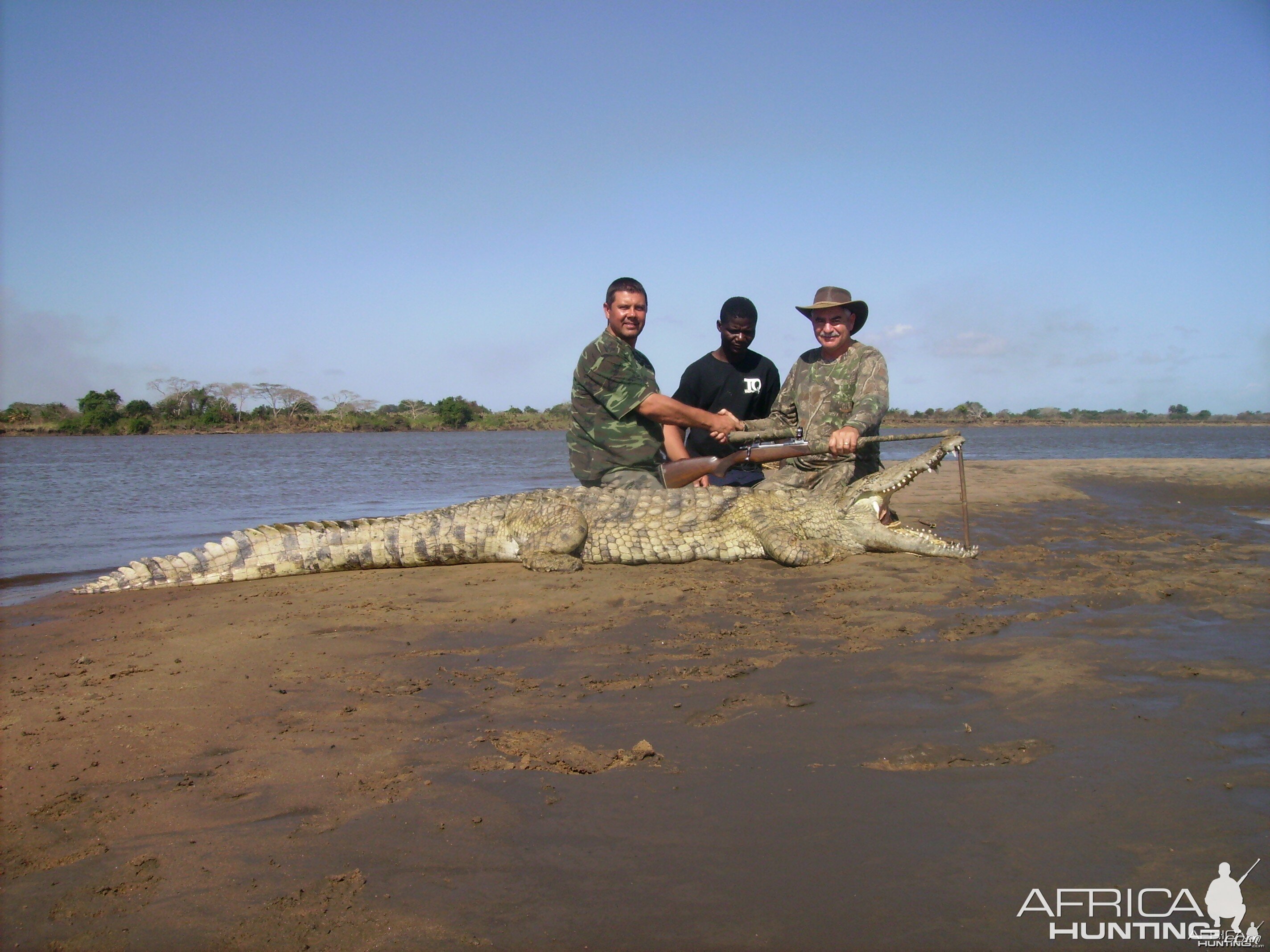 leon comrinck with mozambique croc, 2010