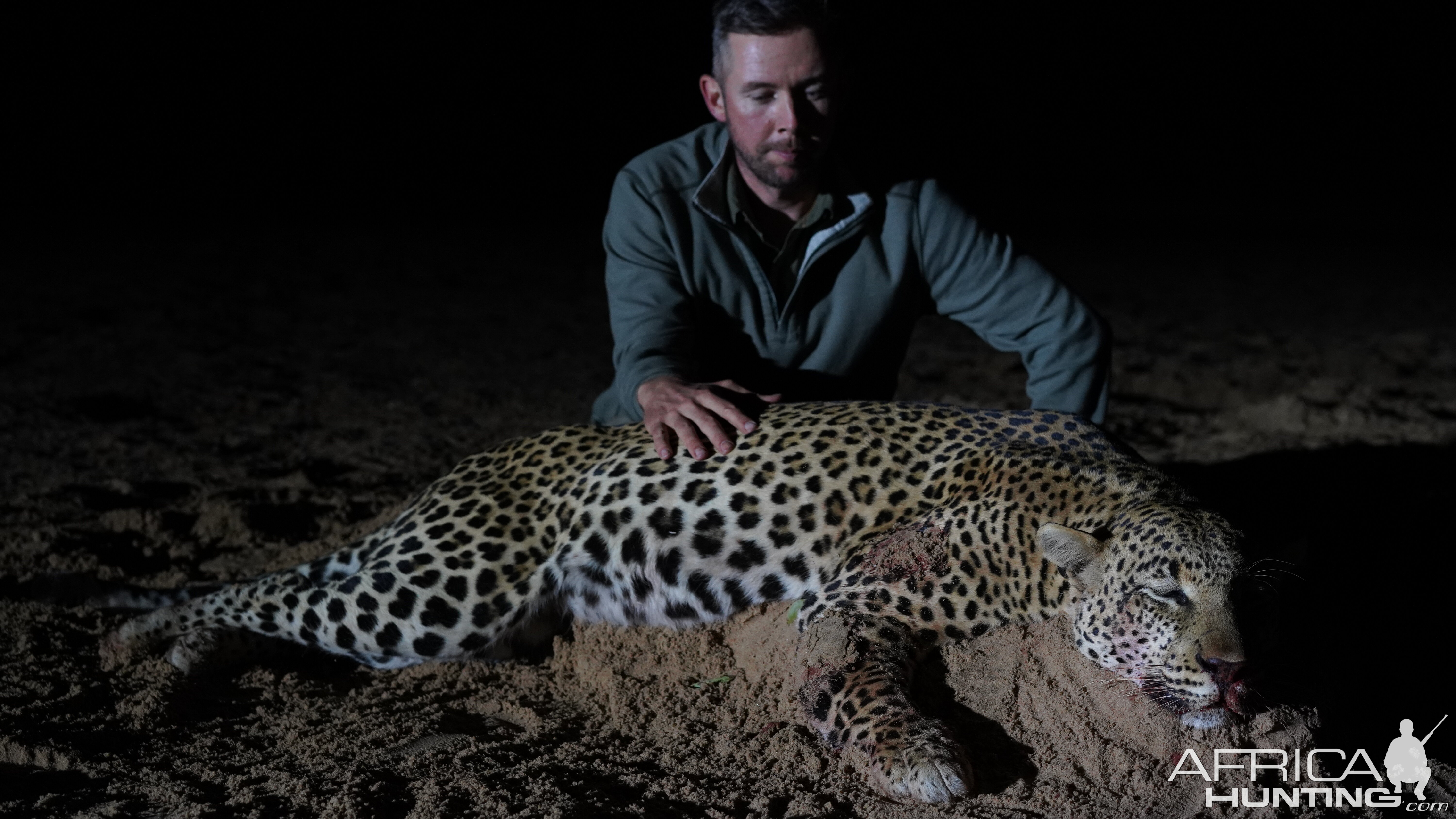 Leopard Hunt Zimbabwe