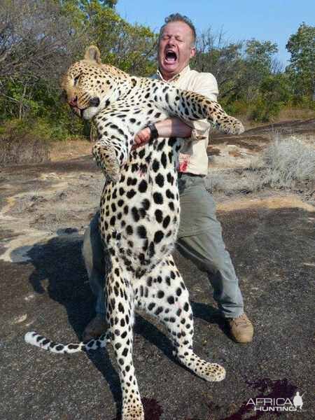 Leopard Hunt Zimbabwe