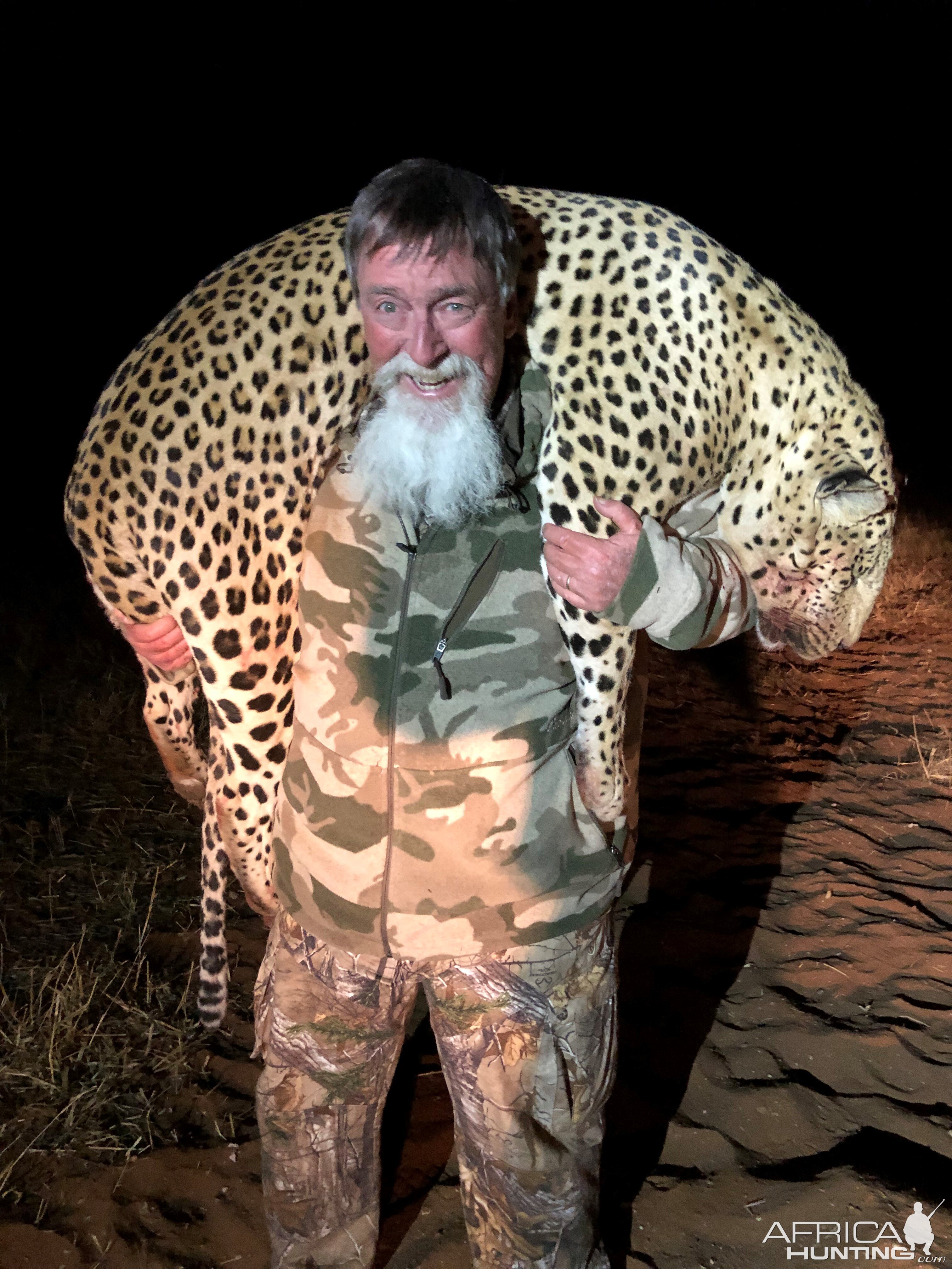 Leopard Hunt