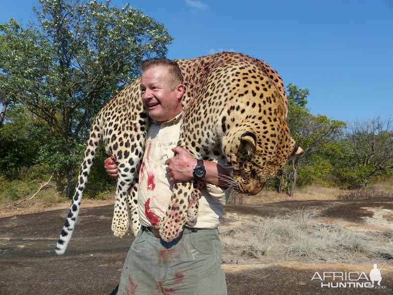 Leopard Hunting Zimbabwe