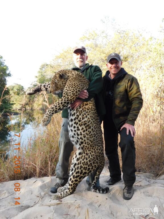 Leopard Tanzania  Hunt