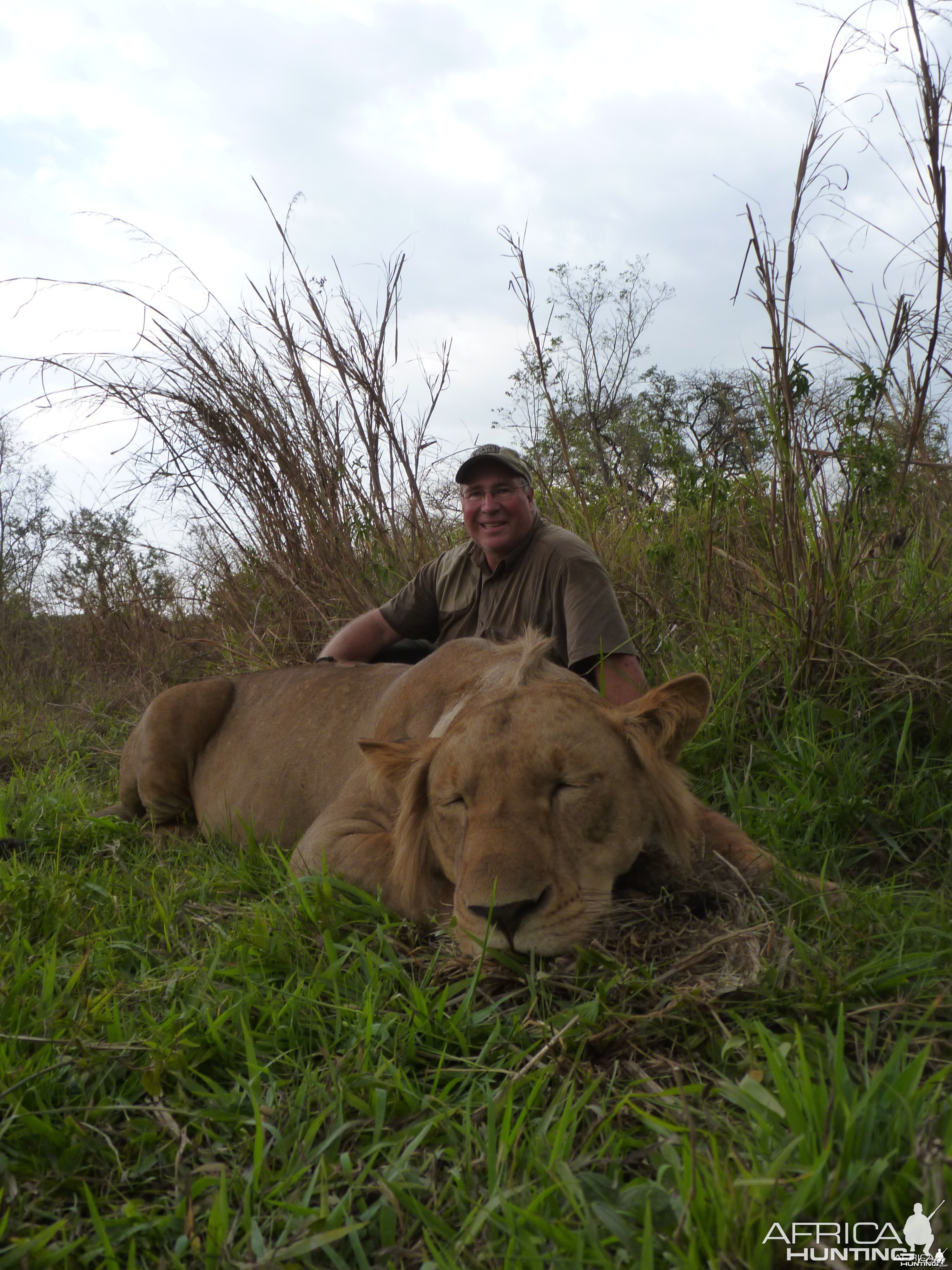 Lion hunted in Central African Republic with CAWA