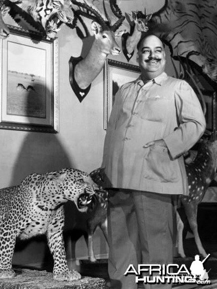 Maharaja of Bikaner and his trophies