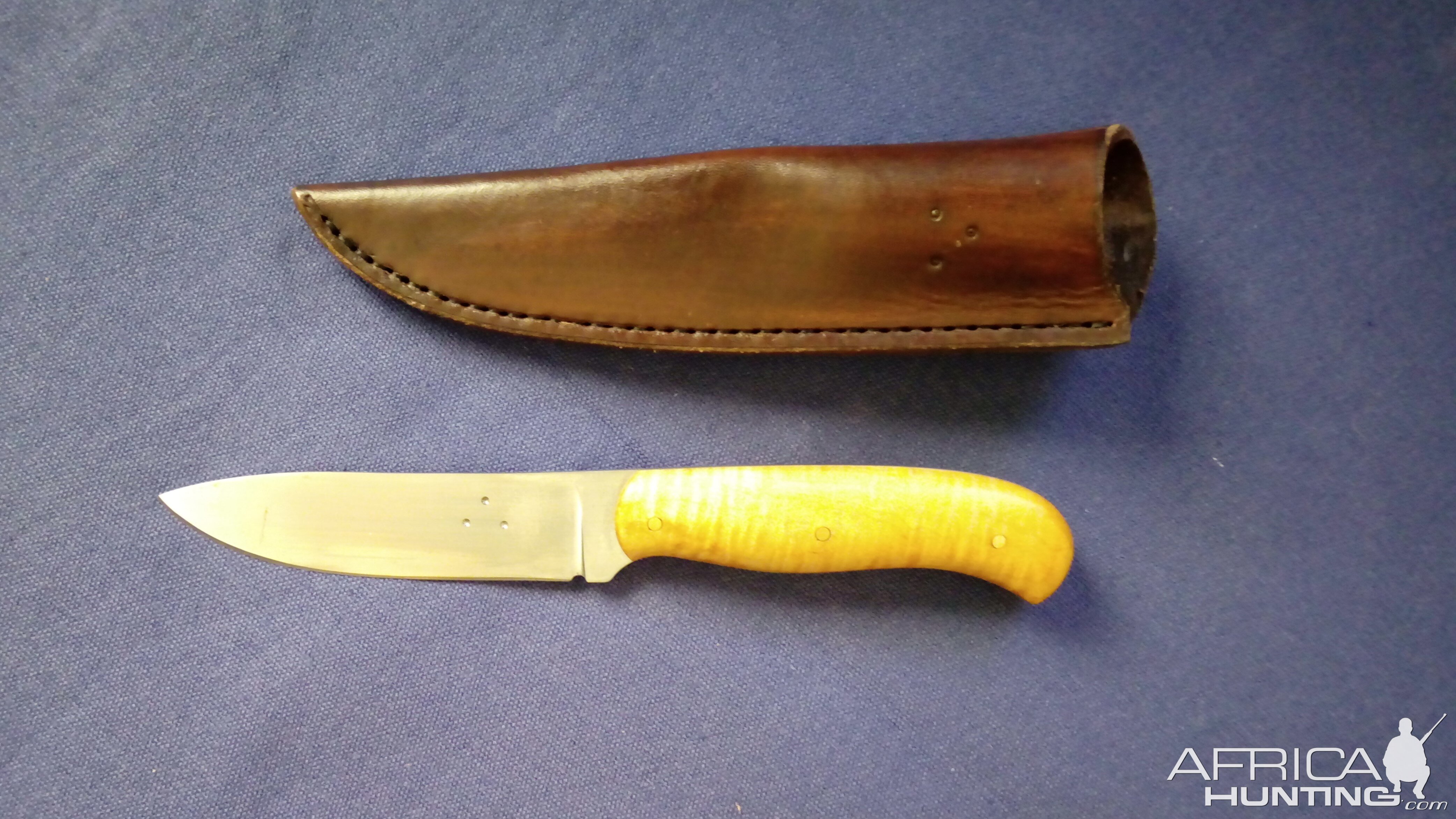 Maple Hunter Skinner Knife