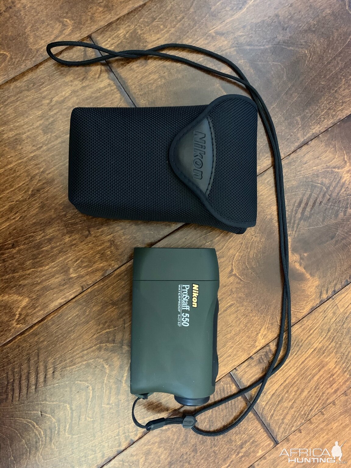 Nikon ProStaff 550 Rangefinder