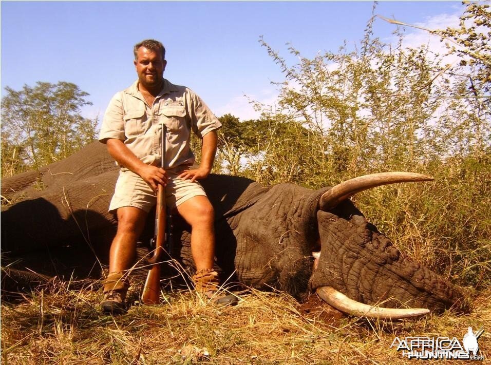 PAC Elephant hunt from Mozambique