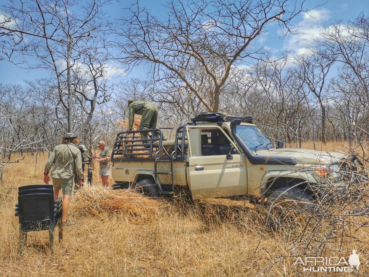 Preparing for Leopard Hunt