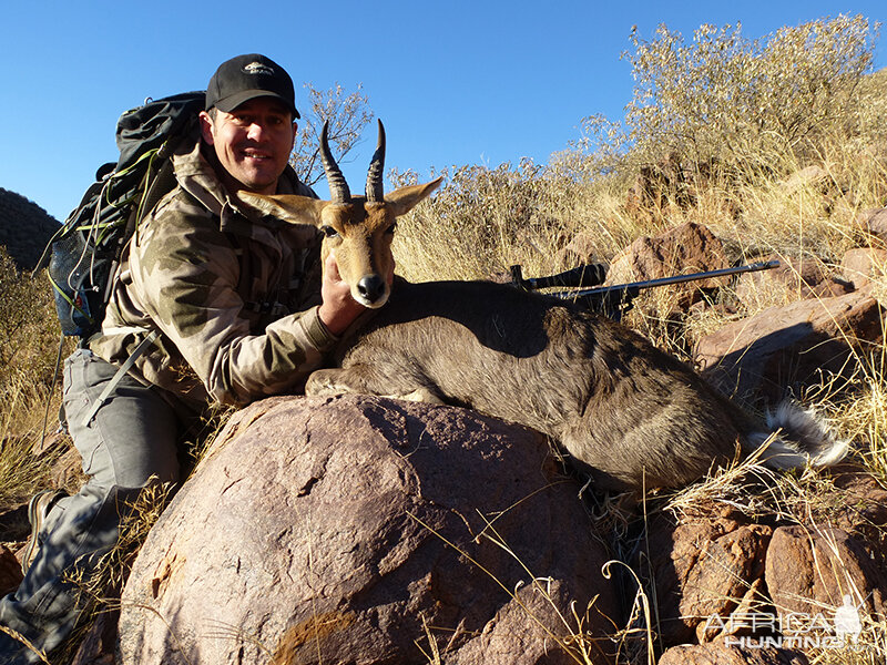 Reedbuck hunt with Wintershoek Johnny Vivier Safaris