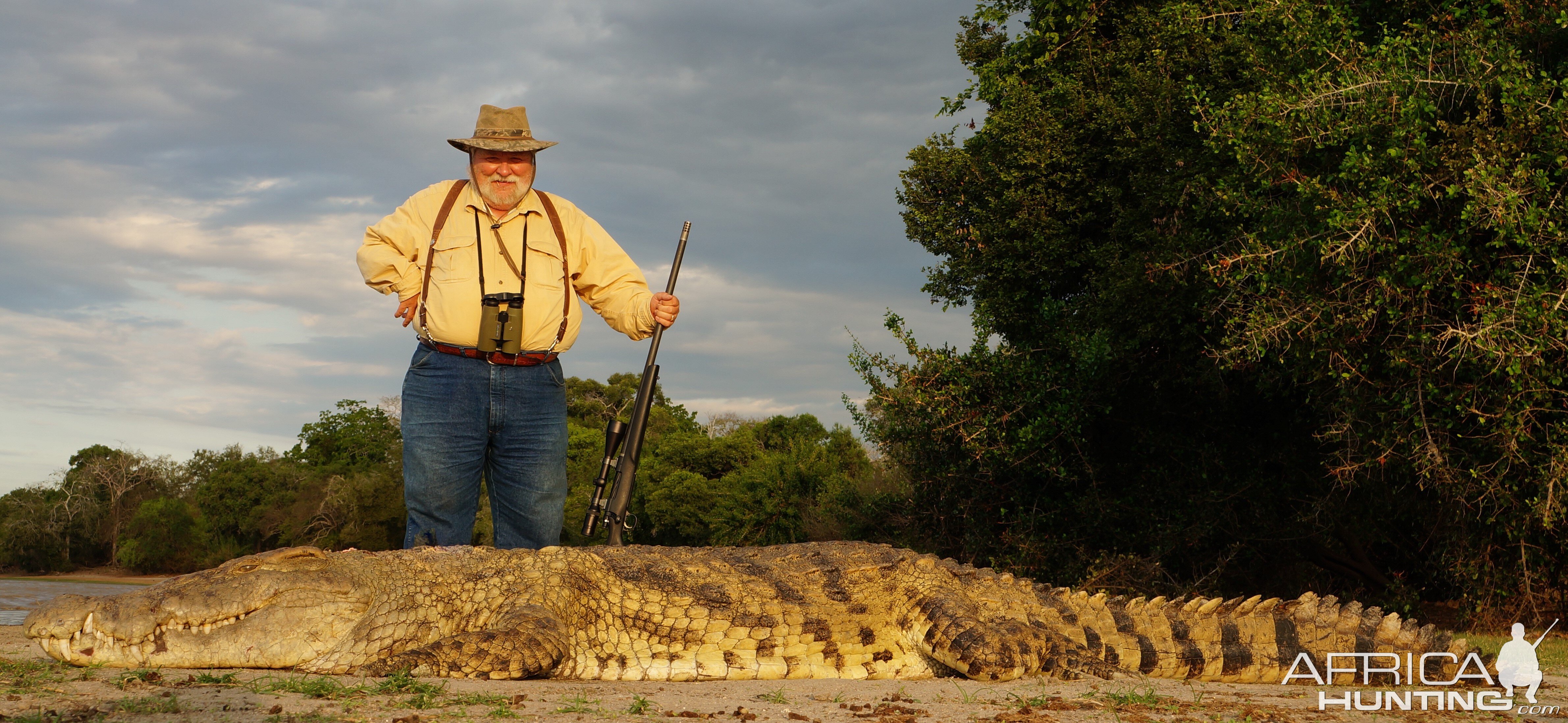 Selous - 14 ft. Crocodile Hunt