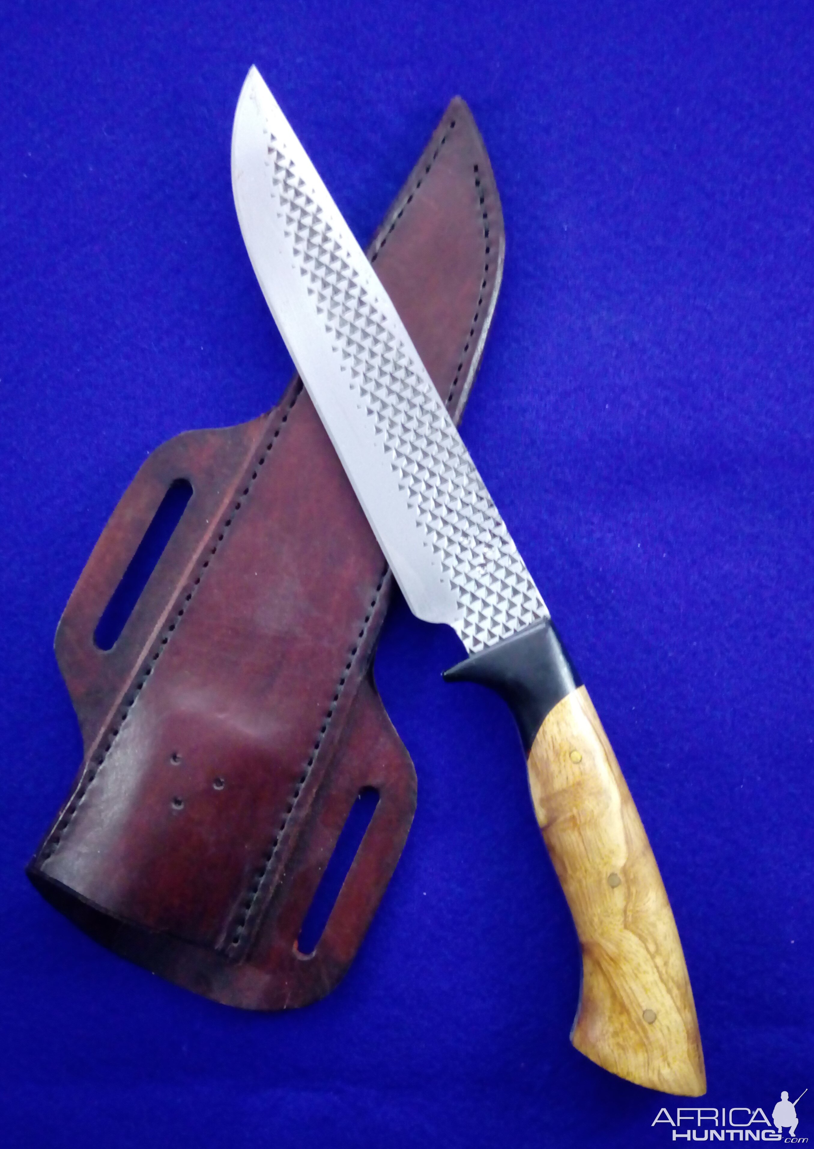 Skinning Knife with Sheath