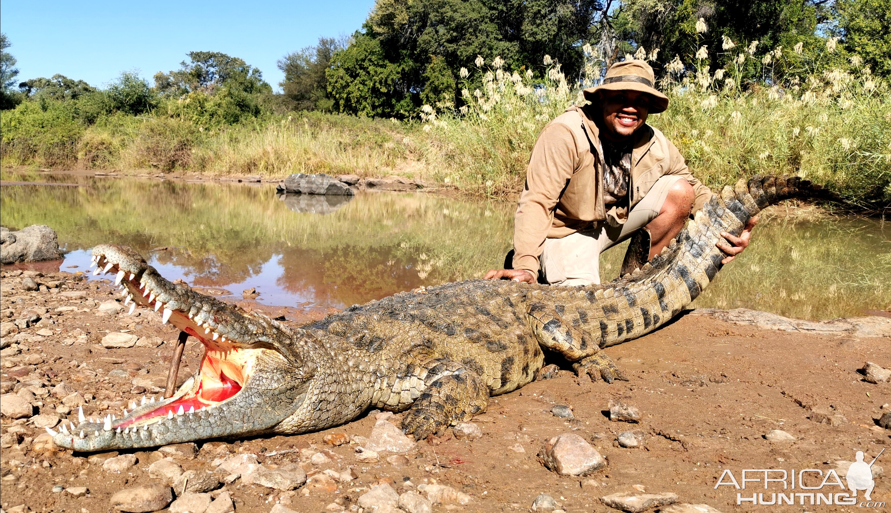 South Africa Hunt Crocodile